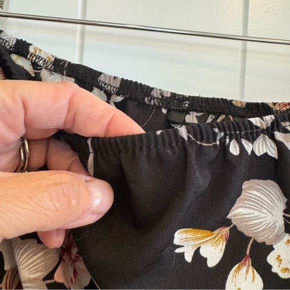 ๐6/$60, SHEIN Strapless, Black, Floral Onesie, 2XL - Picture 3 of 7